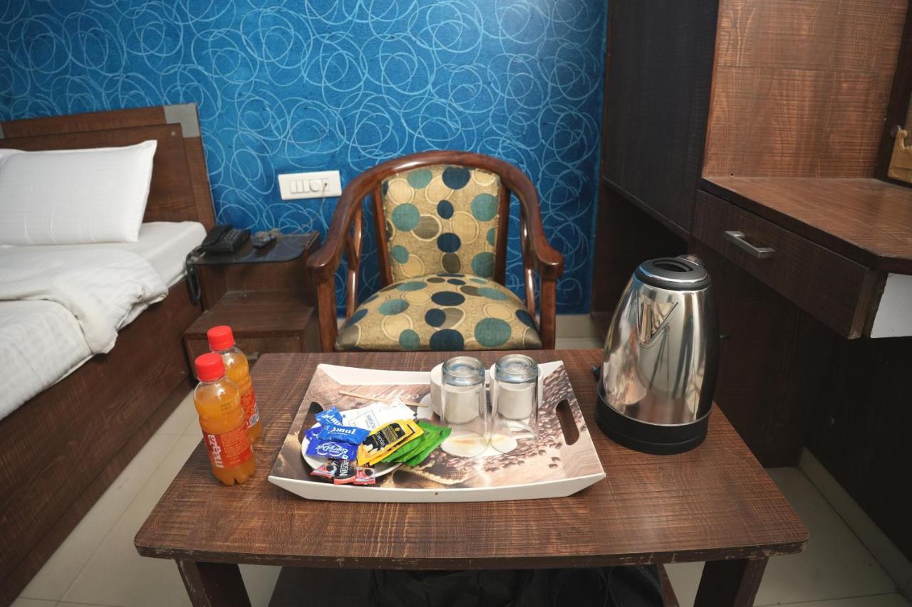 Hotel Holiday Comfort אמריצר מראה חיצוני תמונה