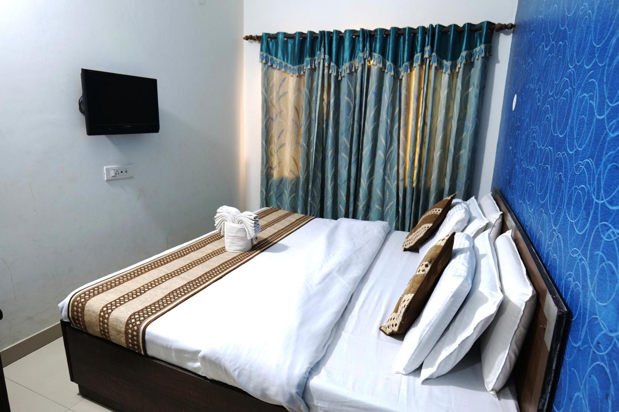 Hotel Holiday Comfort אמריצר מראה חיצוני תמונה