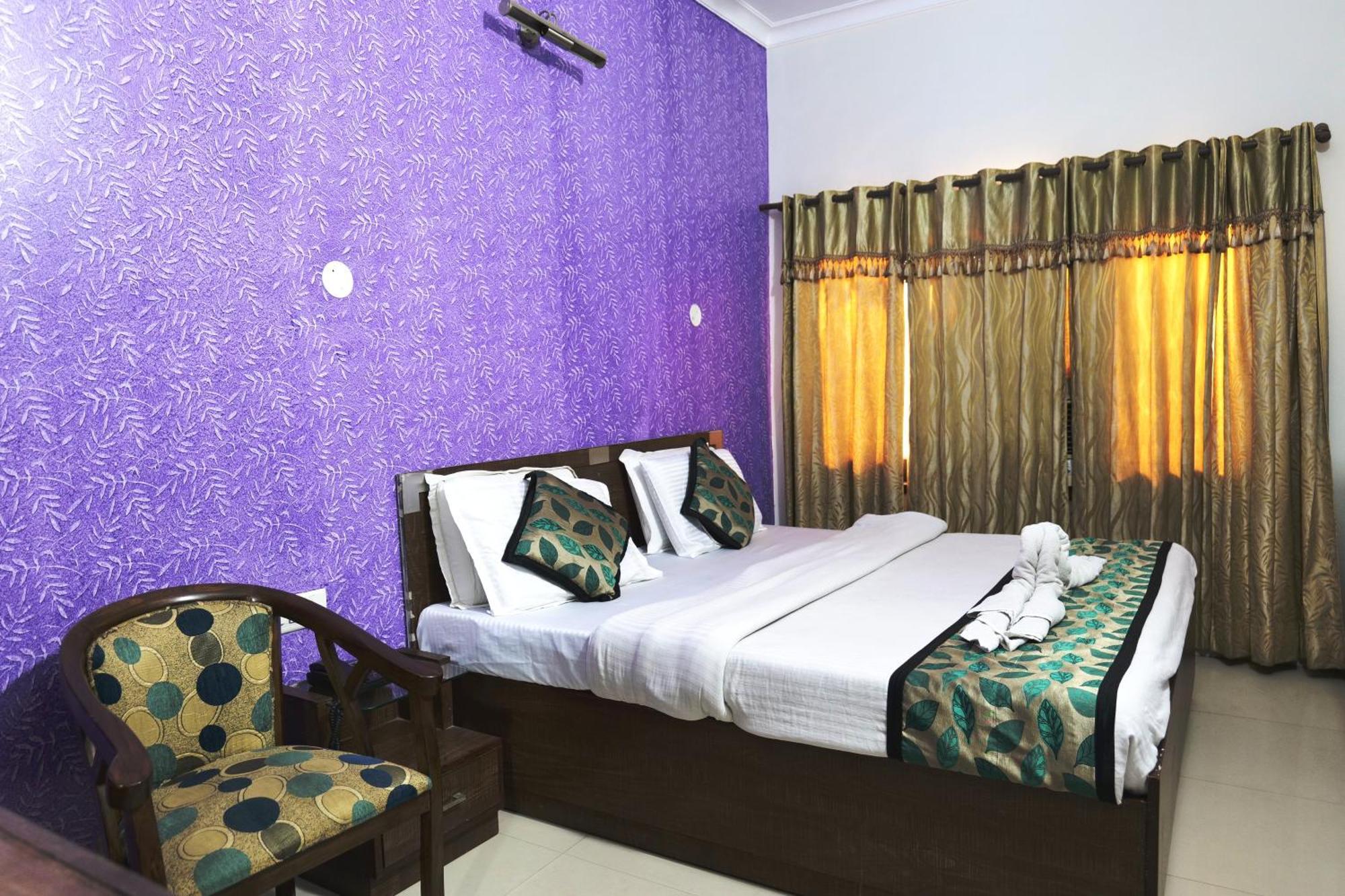 Hotel Holiday Comfort אמריצר מראה חיצוני תמונה