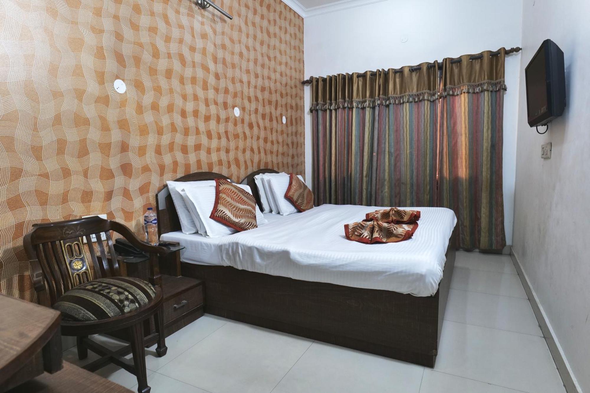 Hotel Holiday Comfort אמריצר מראה חיצוני תמונה
