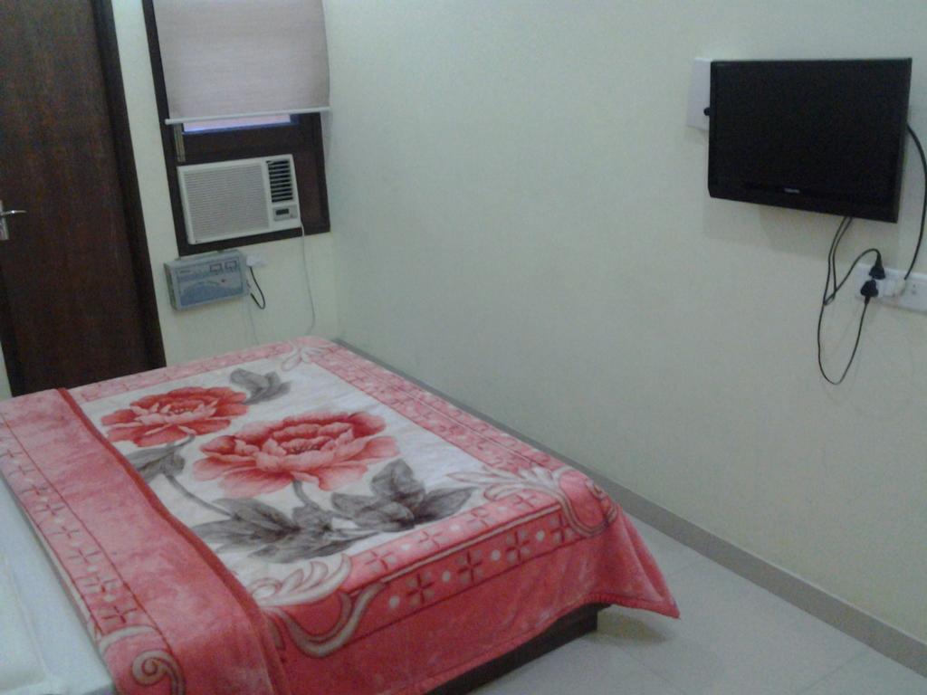 Hotel Holiday Comfort אמריצר מראה חיצוני תמונה