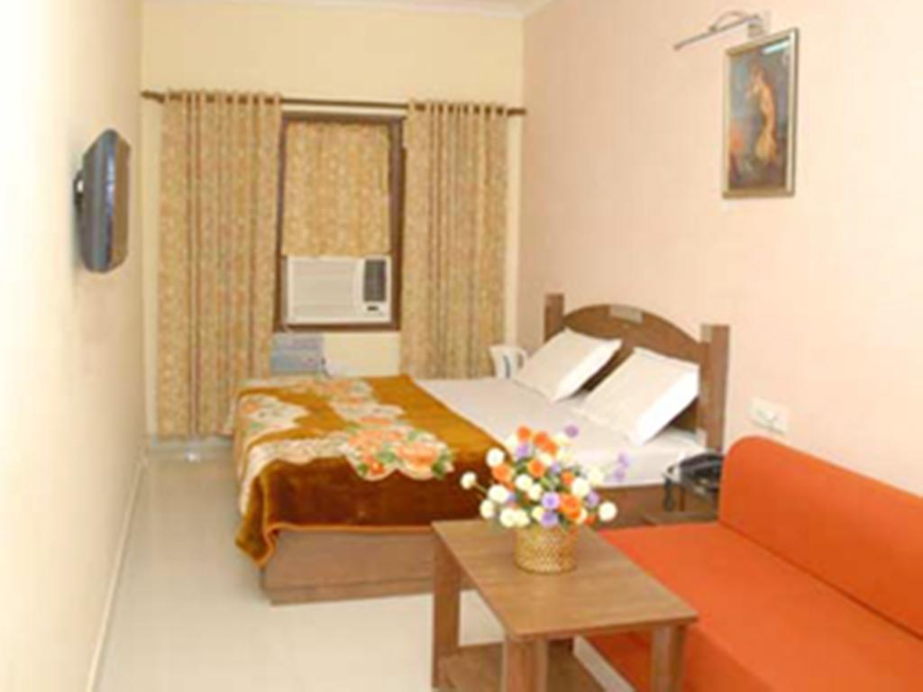 Hotel Holiday Comfort אמריצר מראה חיצוני תמונה